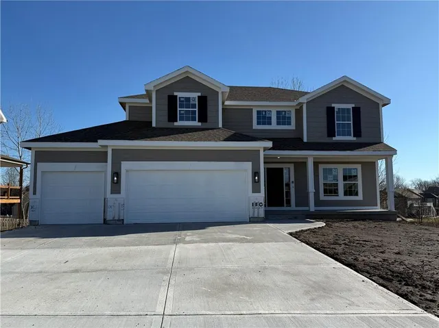 $500,000 | 11821 North Wheeling Avenue, Kansas City, MO 64156