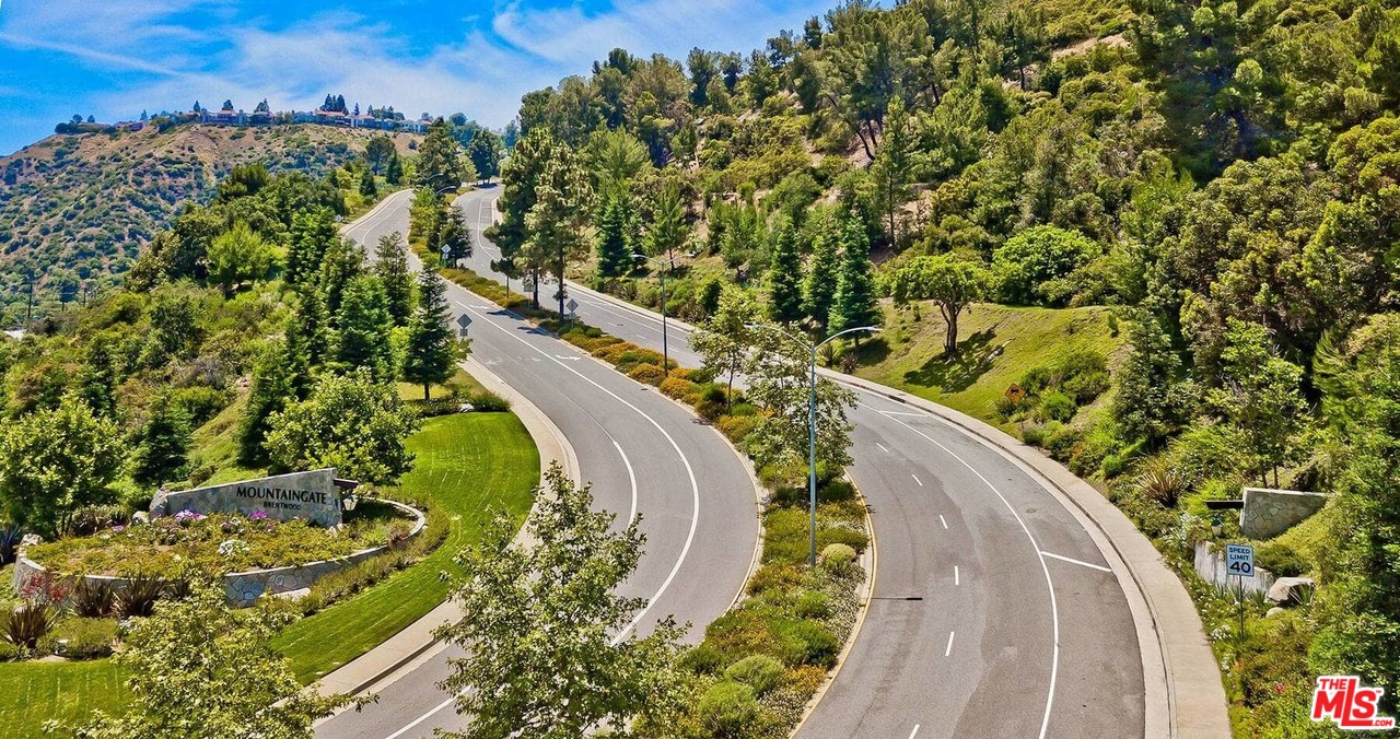 12623 Promontory Road Los Angeles, CA 90049 - Photo 38 of 44 Gallery Image 38