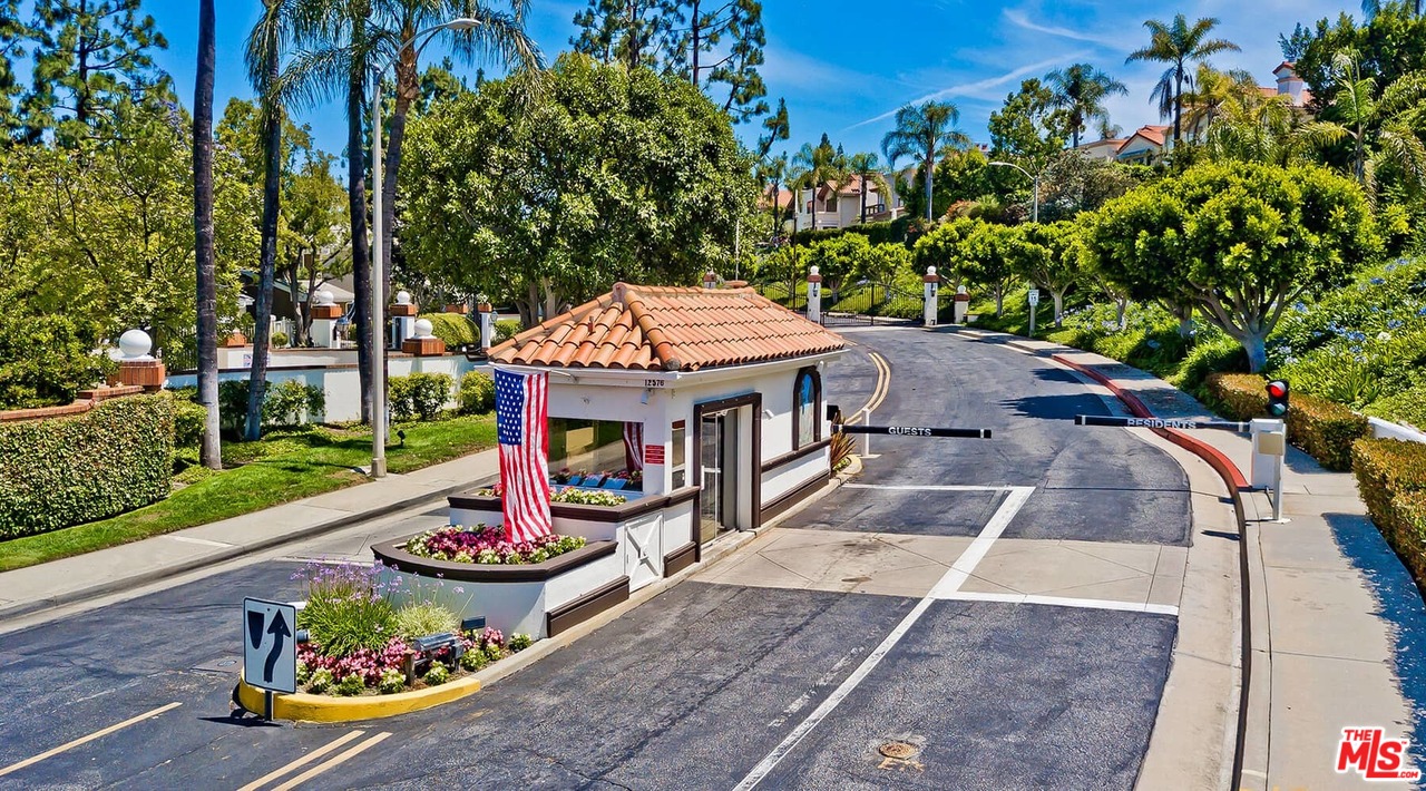 12623 Promontory Road Los Angeles, CA 90049 - Photo 39 of 44 Gallery Image 39