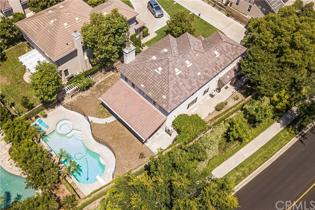 24 Silveroak Irvine, CA 92620 - Photo 45 of 49