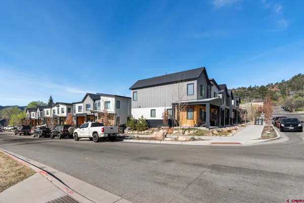 $695,000 | 150 East 33rd Street, Unit 103, Durango, CO 81301