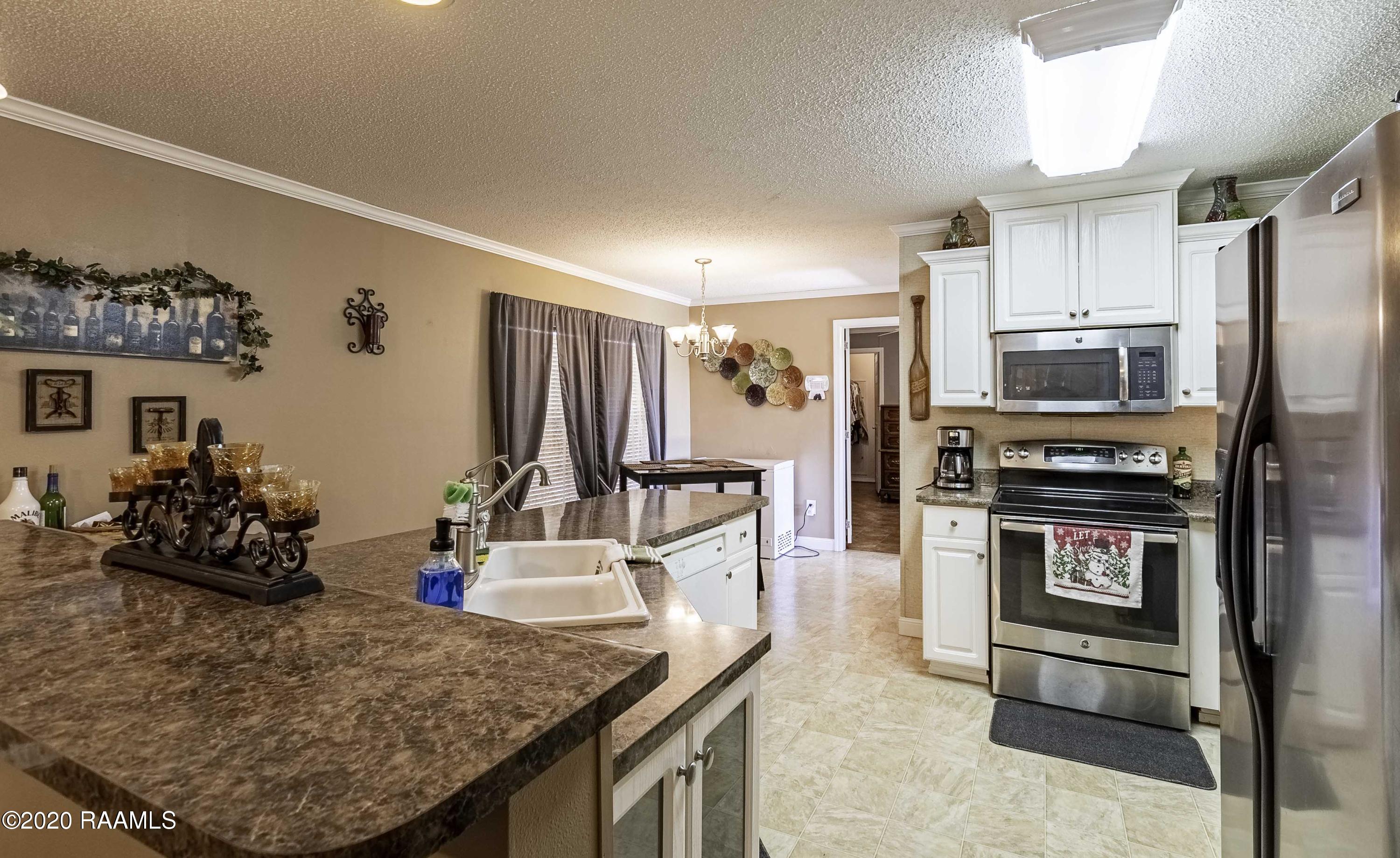 7509 Montgomery Road Maurice, LA 70555 - Photo 8 of 35 Gallery Image 8