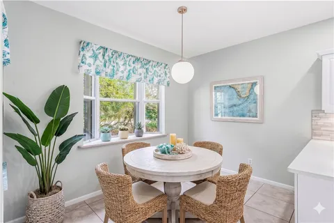 $349,999 | 5410 25th Place, Vero Beach, FL 32966