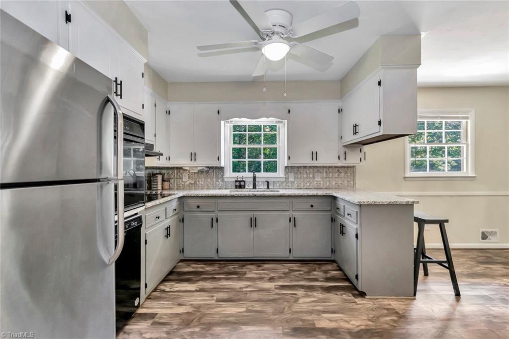 3239 Windy Ridge Road North Wilkesboro, NC 28659 - Photo 11 of 45