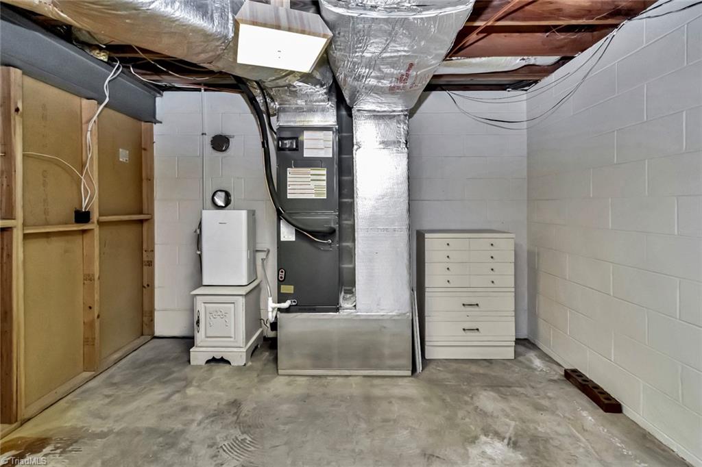 3239 Windy Ridge Road North Wilkesboro, NC 28659 - Photo 37 of 45