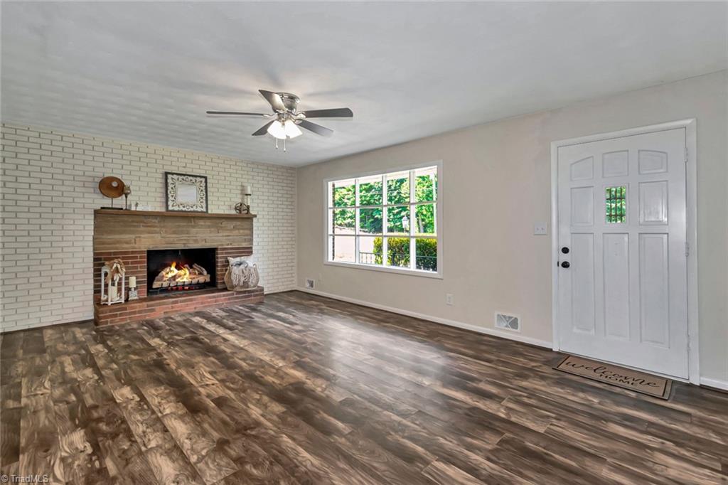 3239 Windy Ridge Road North Wilkesboro, NC 28659 - Photo 4 of 45