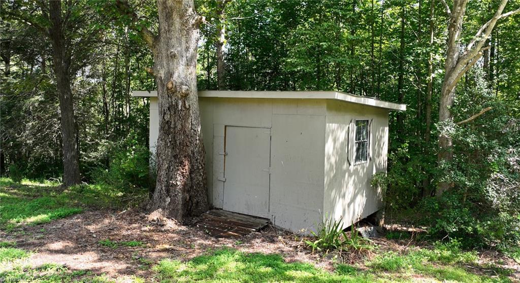 3239 Windy Ridge Road North Wilkesboro, NC 28659 - Photo 43 of 45