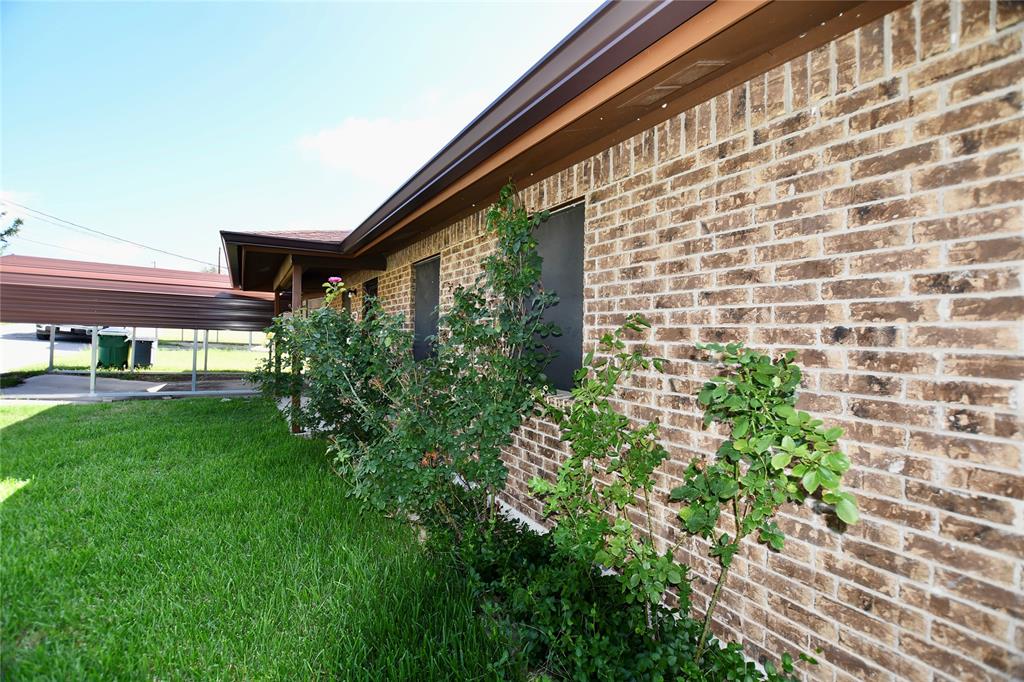 1402 Allen Road Goldthwaite, TX 76844 - Photo 4 of 28