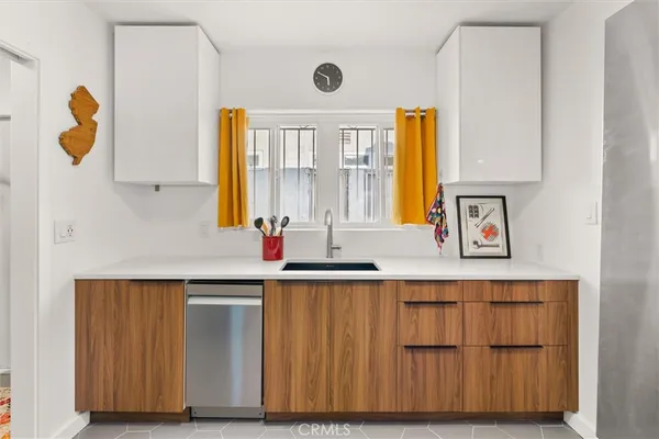 $629,000 | 527 West 106th Street, Los Angeles, CA 90044