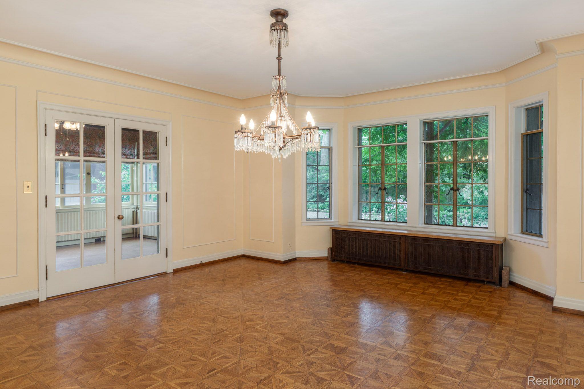 225 Touraine Road Grosse Pointe, MI 48236 - Photo 36 of 57 Gallery Image 36