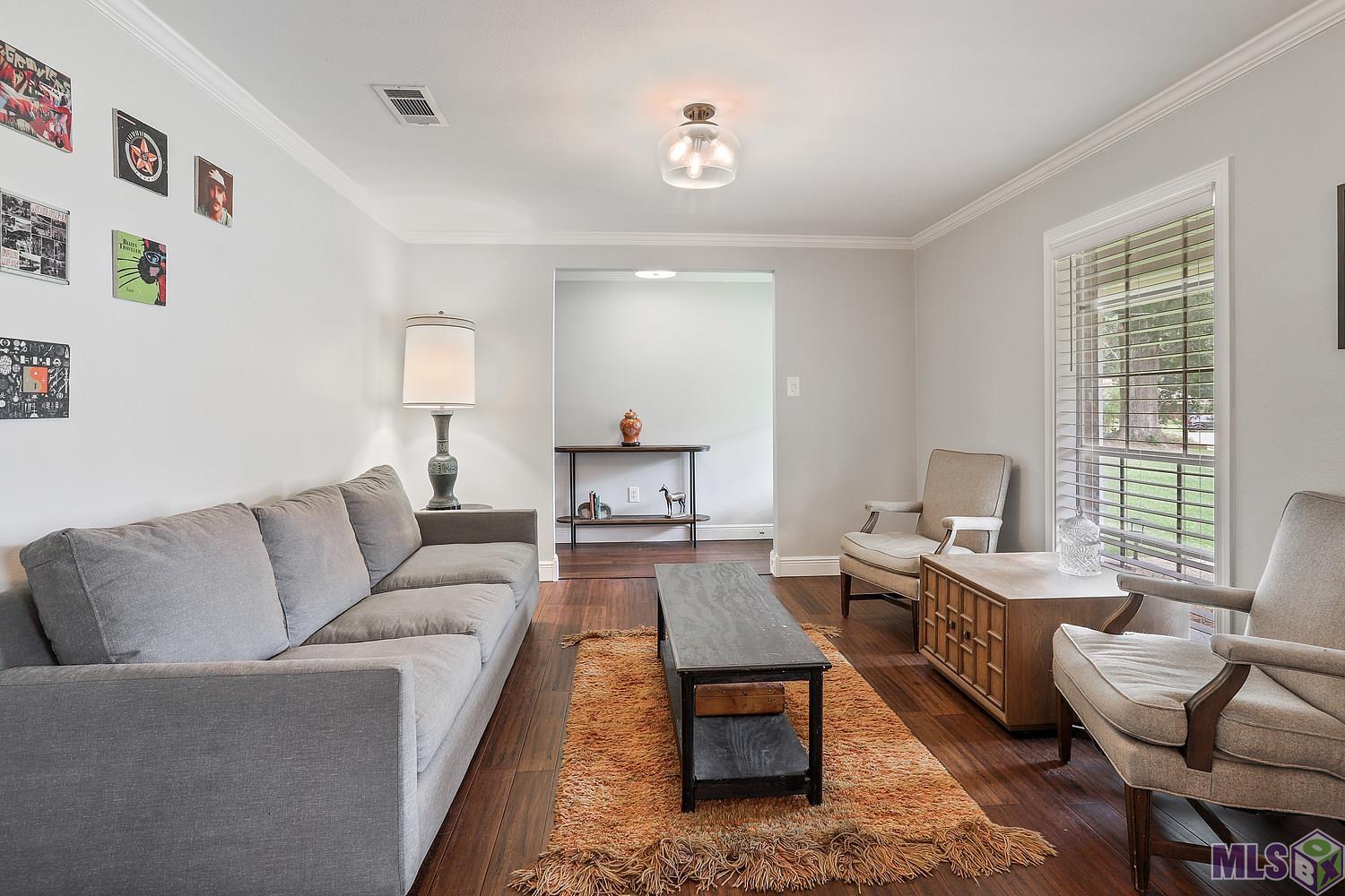 1835 Wimpole Street Baton Rouge, LA 70815 - Photo 5 of 23 Living Room