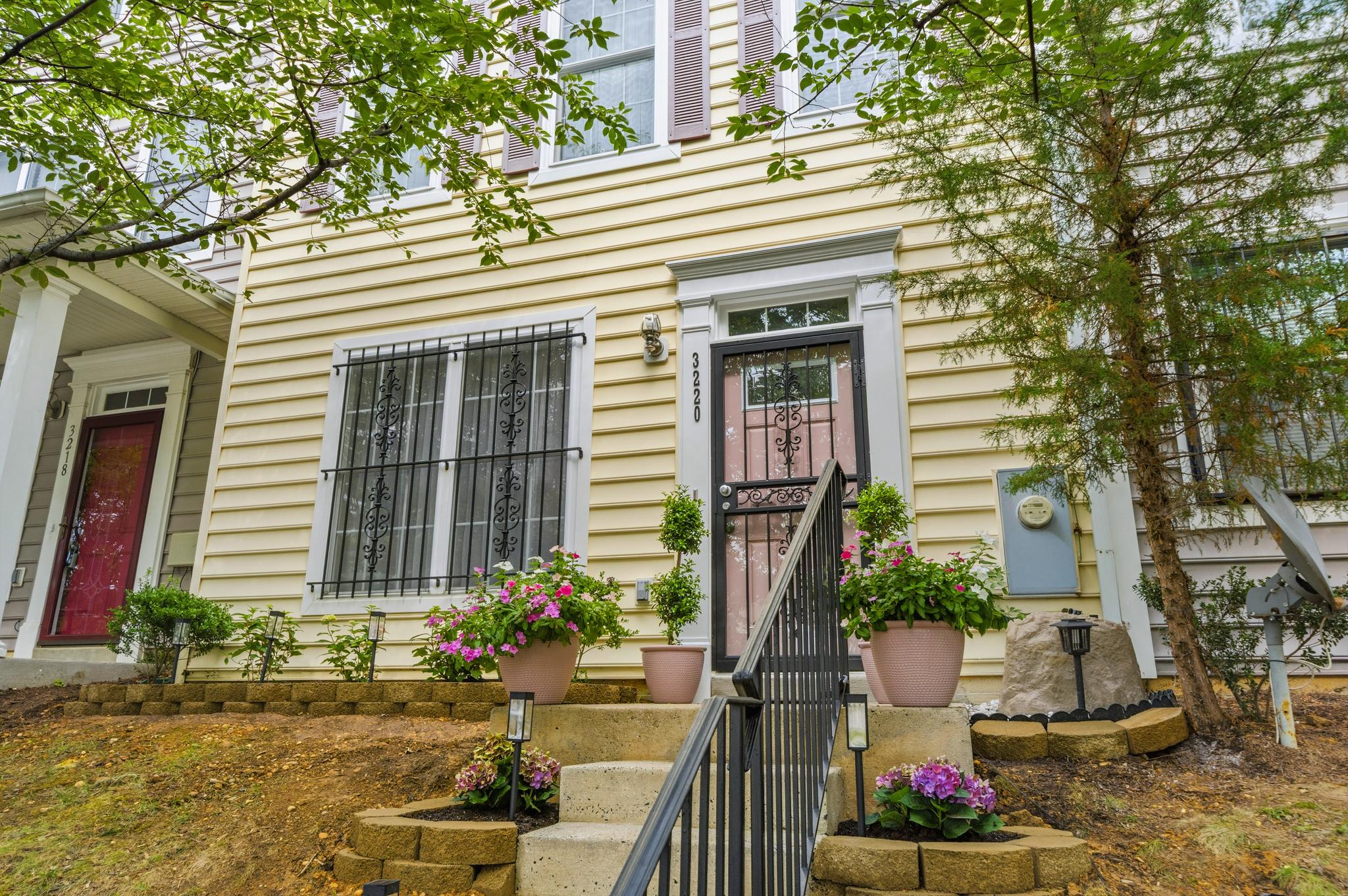 3220 15th Place Southeast Washington, DC 20020 - Photo 3 of 34 Elegantly manicured landscape