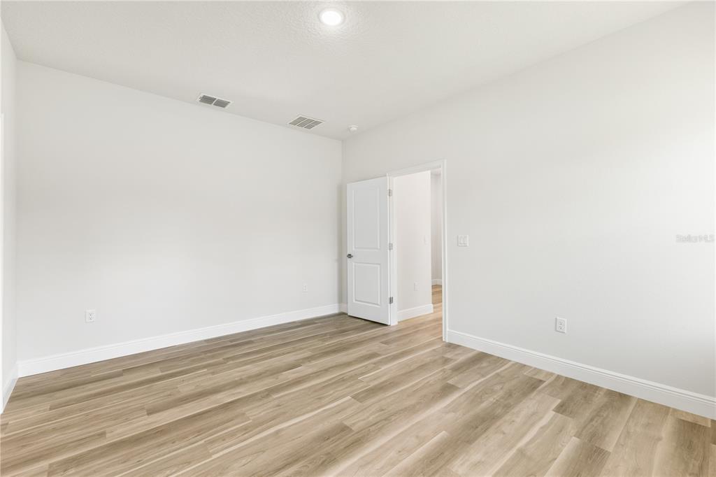 5207 Southwest 165th St Road Ocala, FL 34473 - Photo 16 of 44 Gallery Image 16