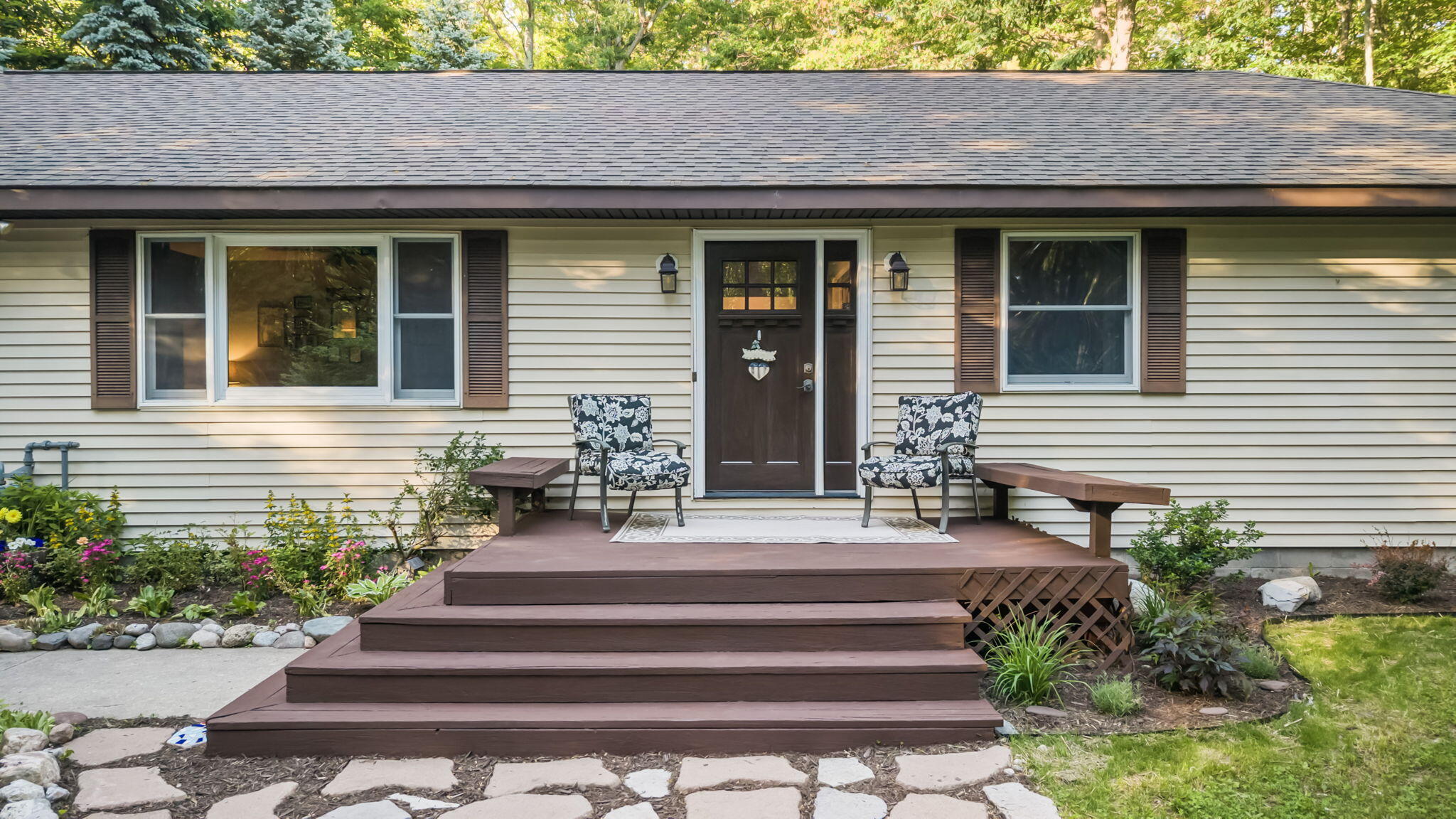 1485 Chippewa Beach Road Indian River, MI 49749 - Photo 6 of 33 Gallery Image 6