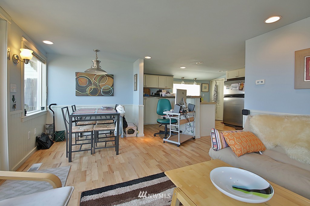 6226 South Brighton Beach Road Clinton, WA 98236 - Photo 12 of 23 Gallery Image 12