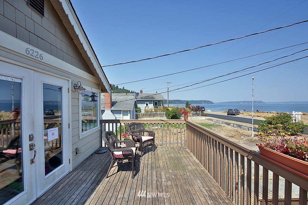 6226 South Brighton Beach Road Clinton, WA 98236 - Photo 22 of 23 Gallery Image 22