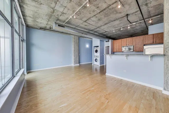 $249,000 | 50 East 16th Street, Unit 414, Chicago, IL 60616