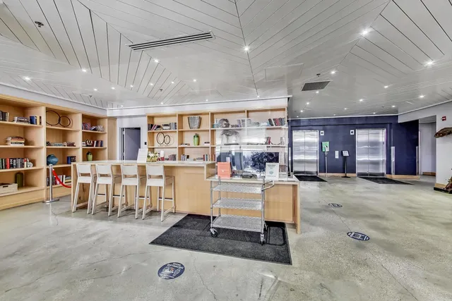 $249,000 | 50 East 16th Street, Unit 414, Chicago, IL 60616