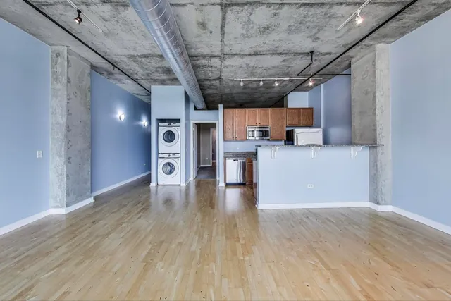 $249,000 | 50 East 16th Street, Unit 414, Chicago, IL 60616