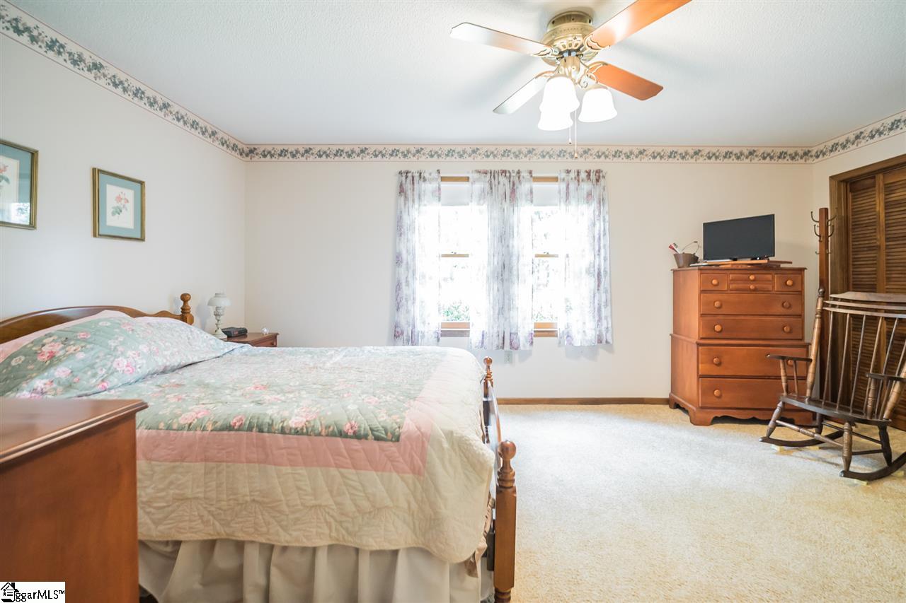 4418 Denver Cove Road Anderson, SC 29625 - Photo 22 of 33