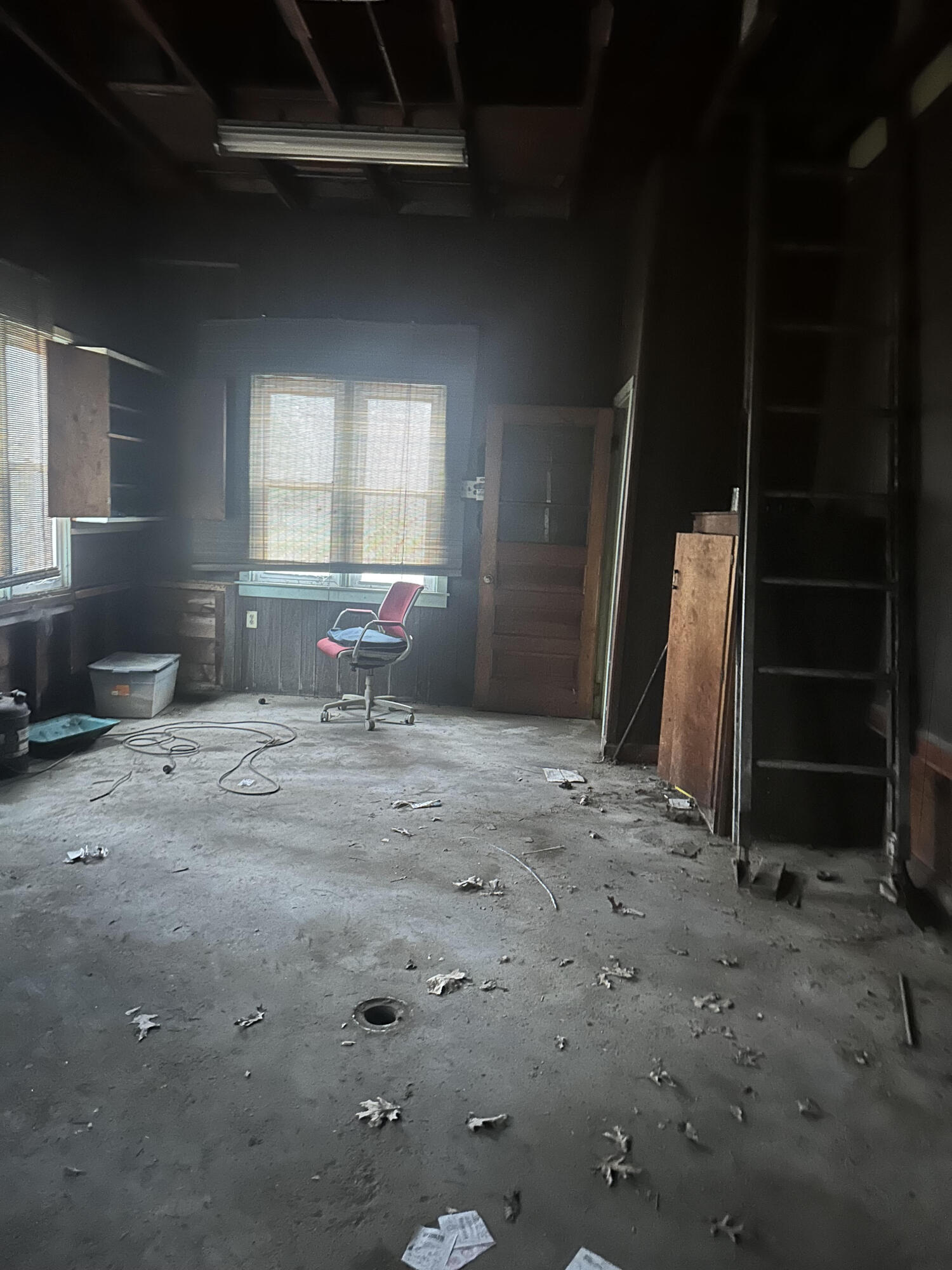 5489 Clem Road Portage, IN 46368 - Photo 45 of 48 a view of a livingroom with furniture