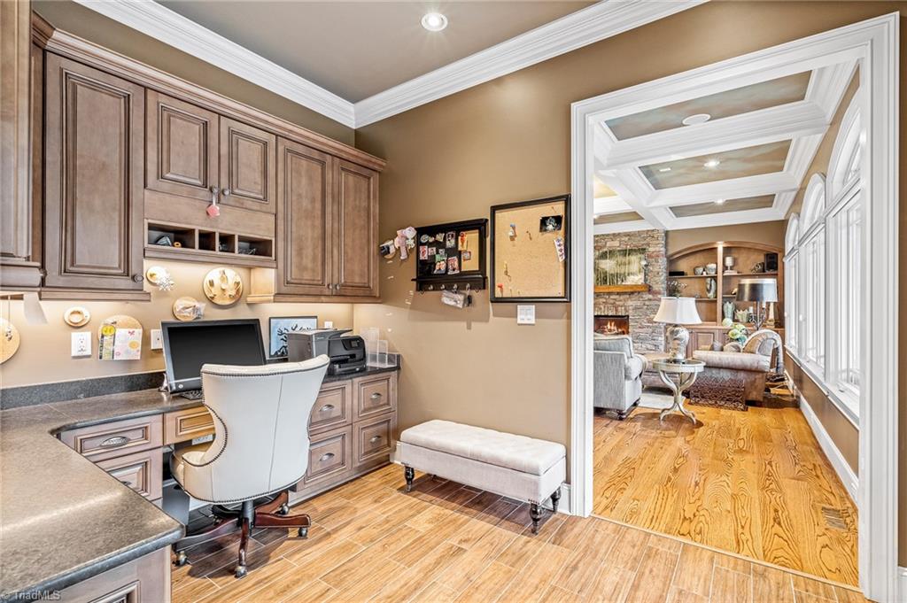 636 Lee Road Thomasville, NC 27360 - Photo 11 of 46