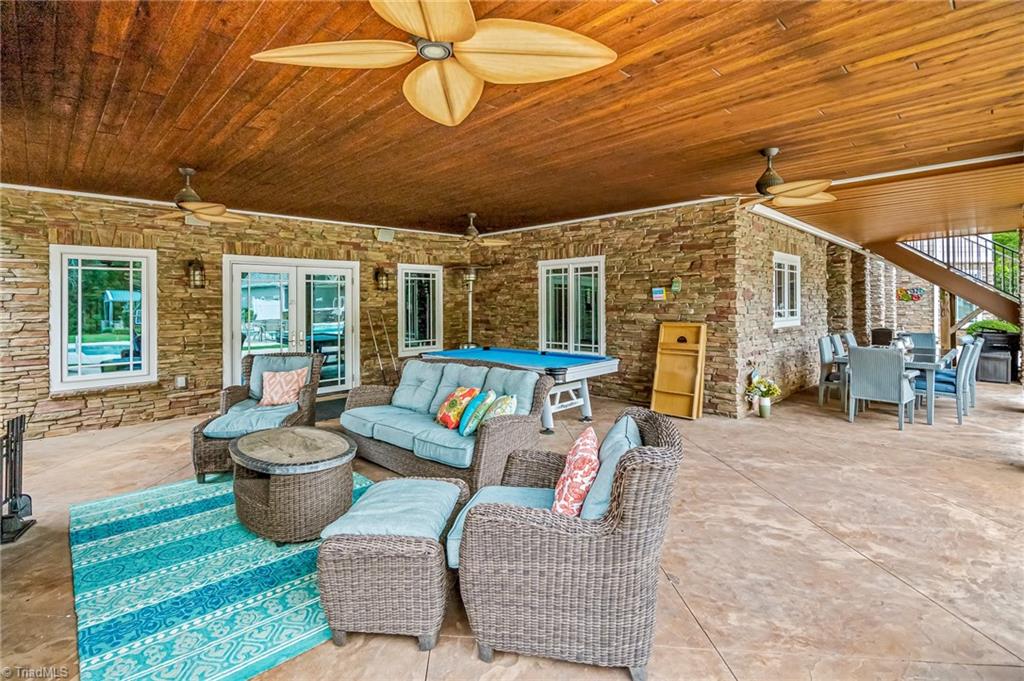 636 Lee Road Thomasville, NC 27360 - Photo 40 of 46 Backyard paradise
