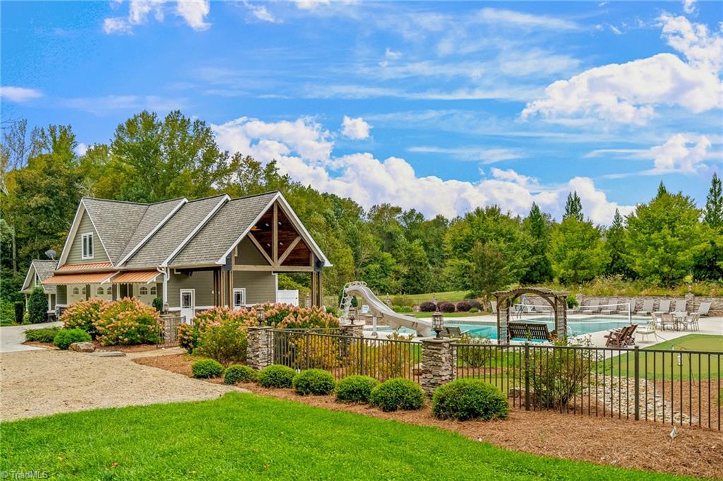636 Lee Road Thomasville, NC 27360 - Photo 44 of 46