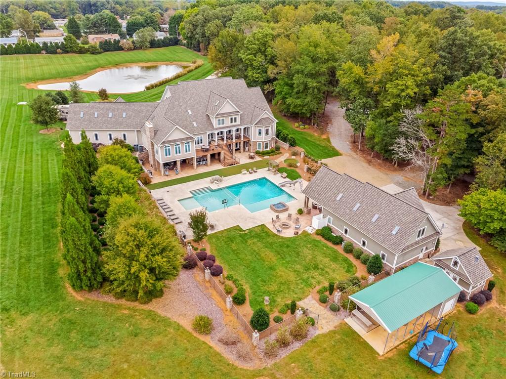636 Lee Road Thomasville, NC 27360 - Photo 45 of 46 Backyard