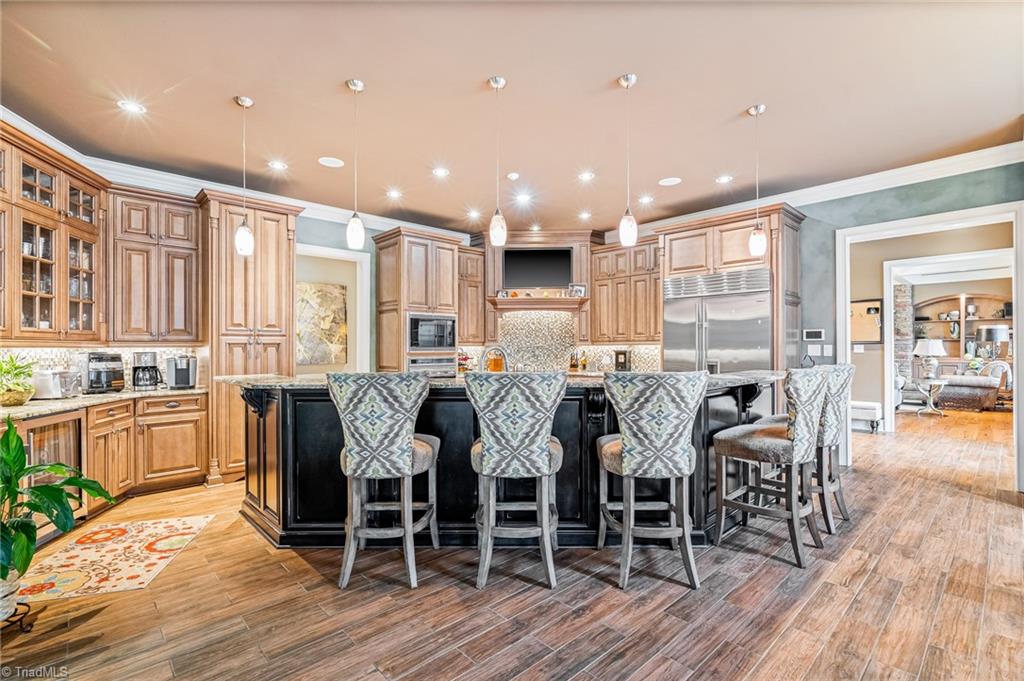 636 Lee Road Thomasville, NC 27360 - Photo 6 of 46 Dining room