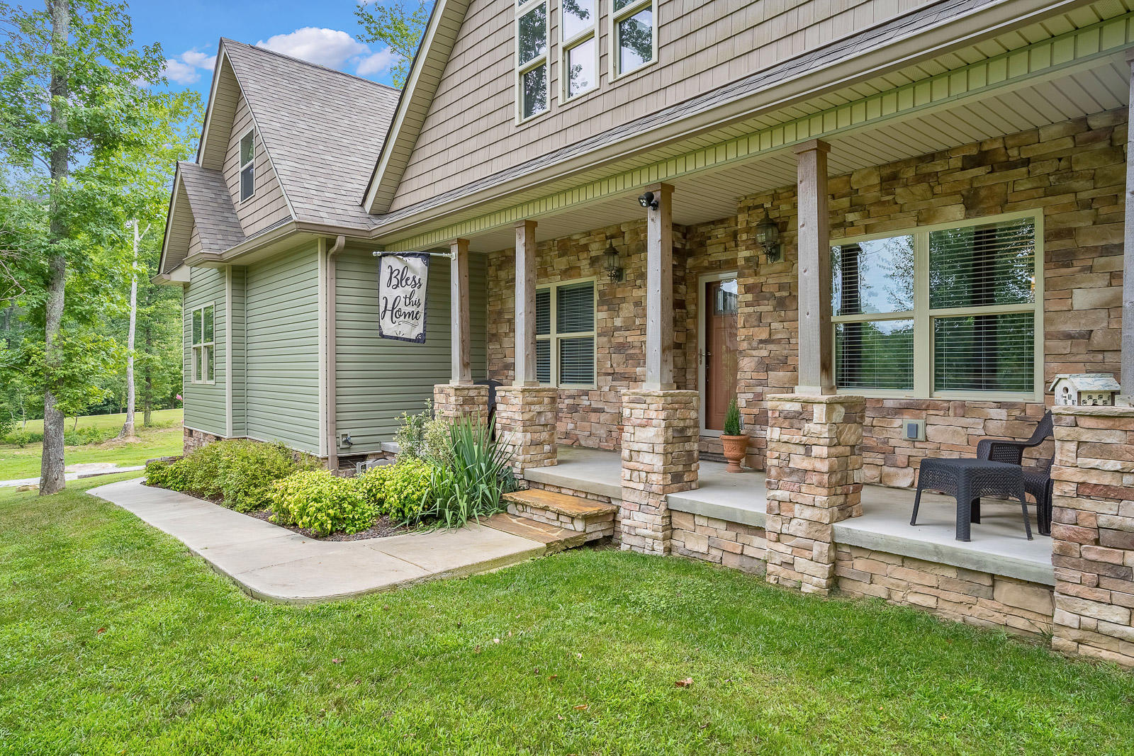 1526-Hotwater-MLS-Photos-5