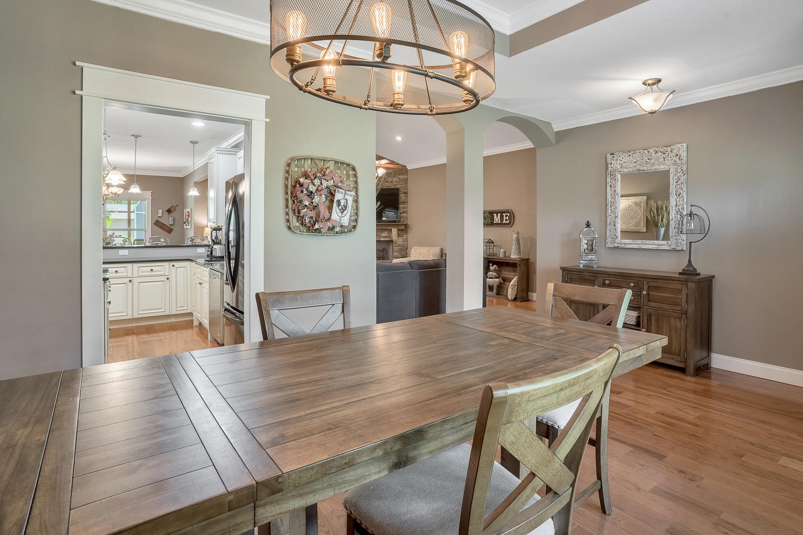 1526-Hotwater-MLS-Photos-8