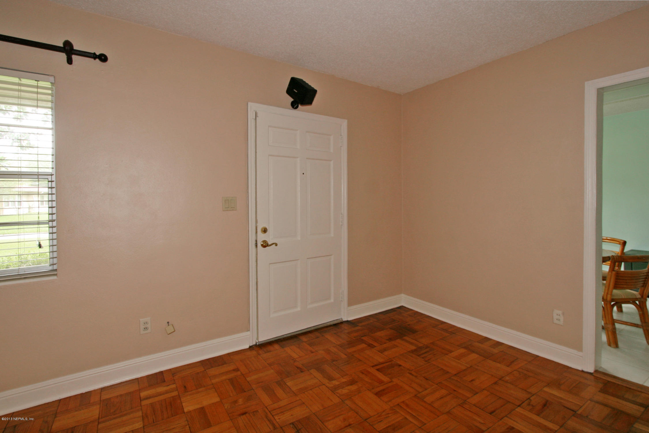 5709 Salerno Road Jacksonville, FL 32244 - Photo 3 of 24 Foyer