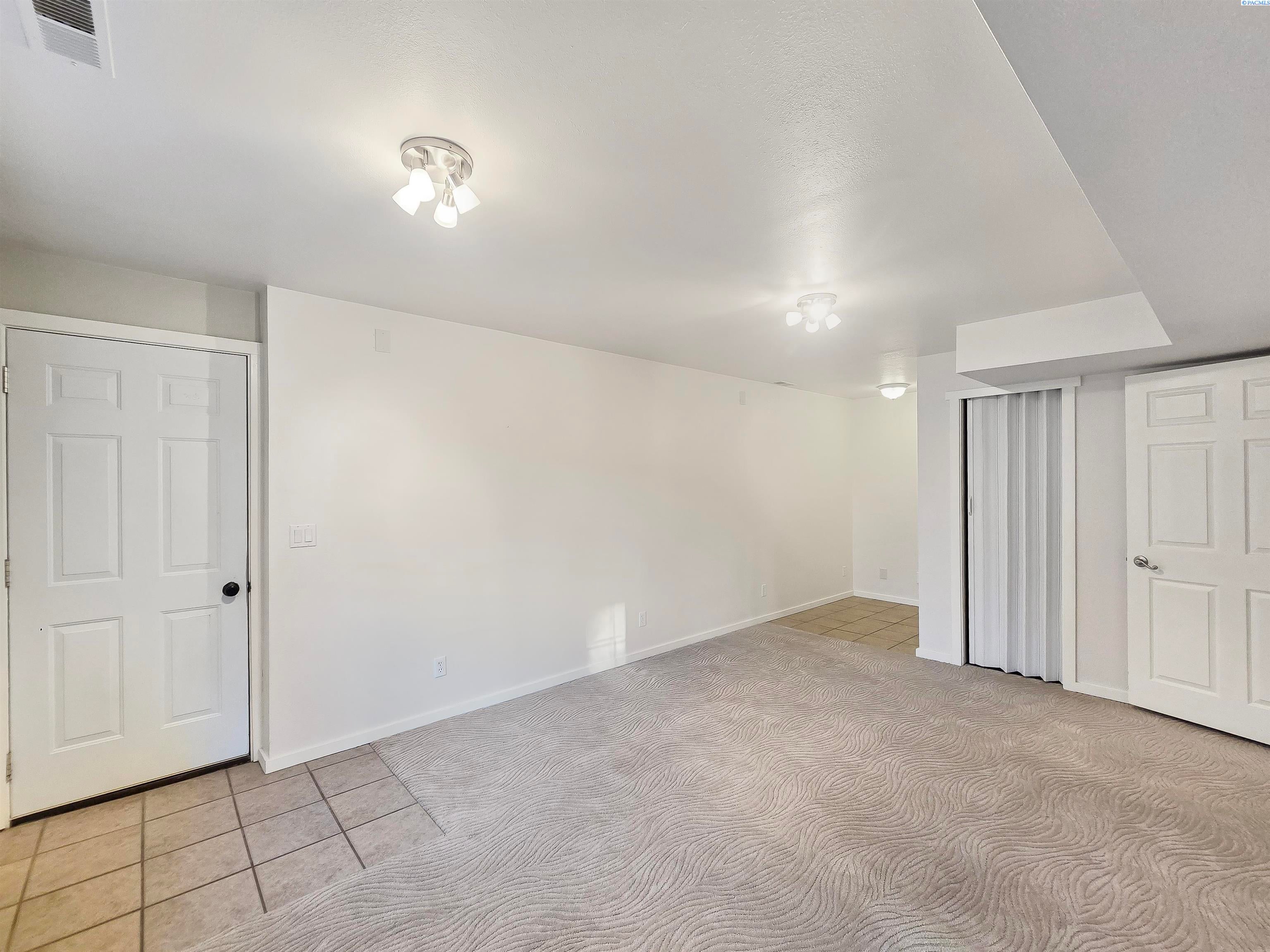 103003 East Vaca Road Kennewick, WA 99338 - Photo 25 of 34 Gallery Image 25