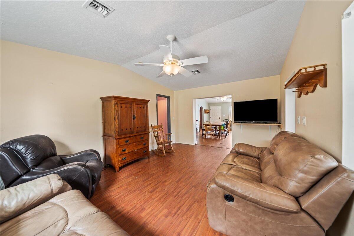 7272 Achilles Road Cocoa, FL 32927 - Photo 3 of 30 04-untitled-12