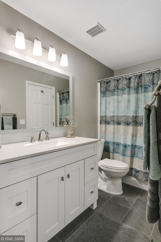 11207 Xavier Road Bloomington, MN 55437 - Photo 11 of 23 Gallery Image 11