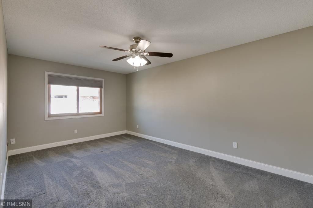 11207 Xavier Road Bloomington, MN 55437 - Photo 9 of 23 Gallery Image 9