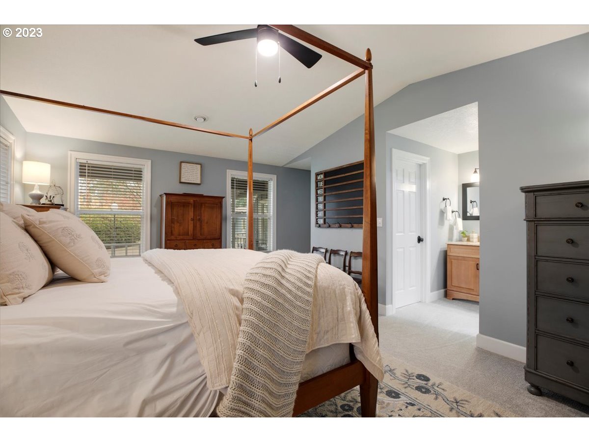 20676 South South End Road Oregon City, OR 97045 - Photo 19 of 48 Gallery Image 19
