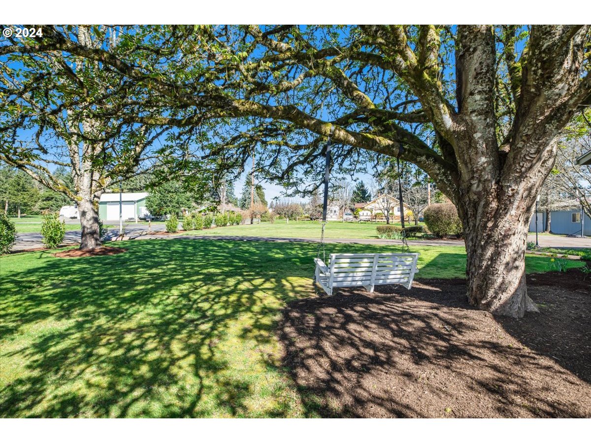 20676 South South End Road Oregon City, OR 97045 - Photo 37 of 48 Gallery Image 37