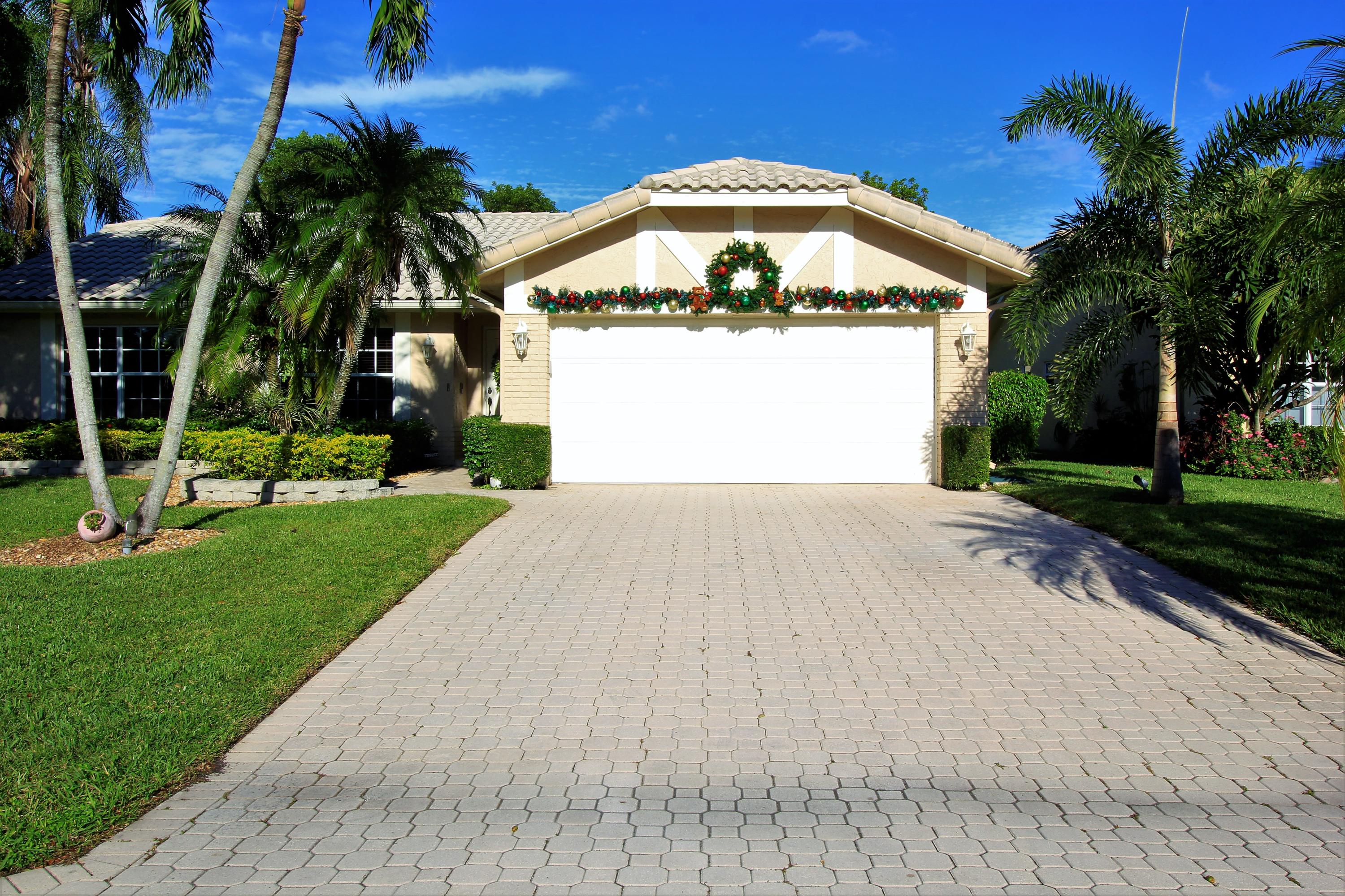 7764 Cloverfield Circle Boca Raton, FL 33433 - Photo 4 of 34 7764 Outdoors_Garage