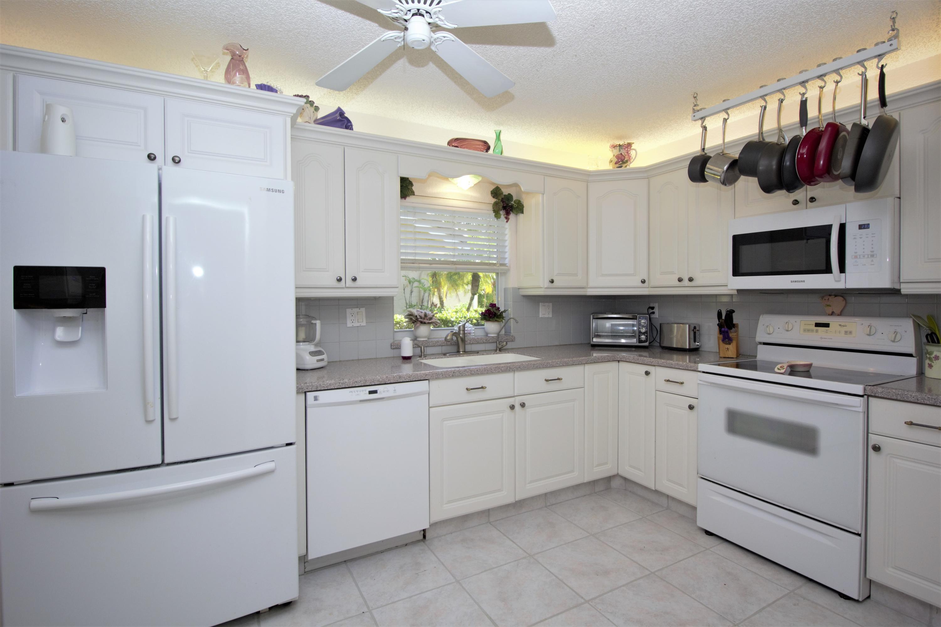 7764 Cloverfield Circle Boca Raton, FL 33433 - Photo 10 of 34 7764 Kitchen 5