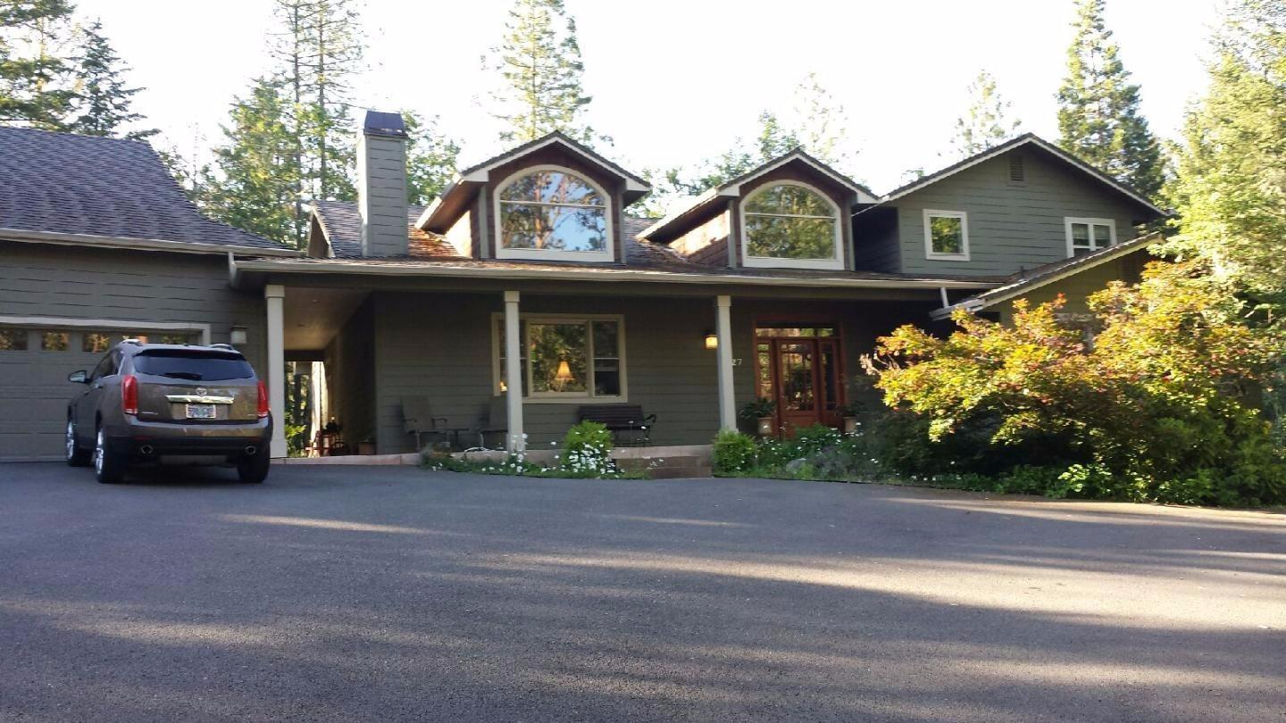 727 Espey Road Grants Pass, OR 97527 - Photo 1 of 1 Primary Photo