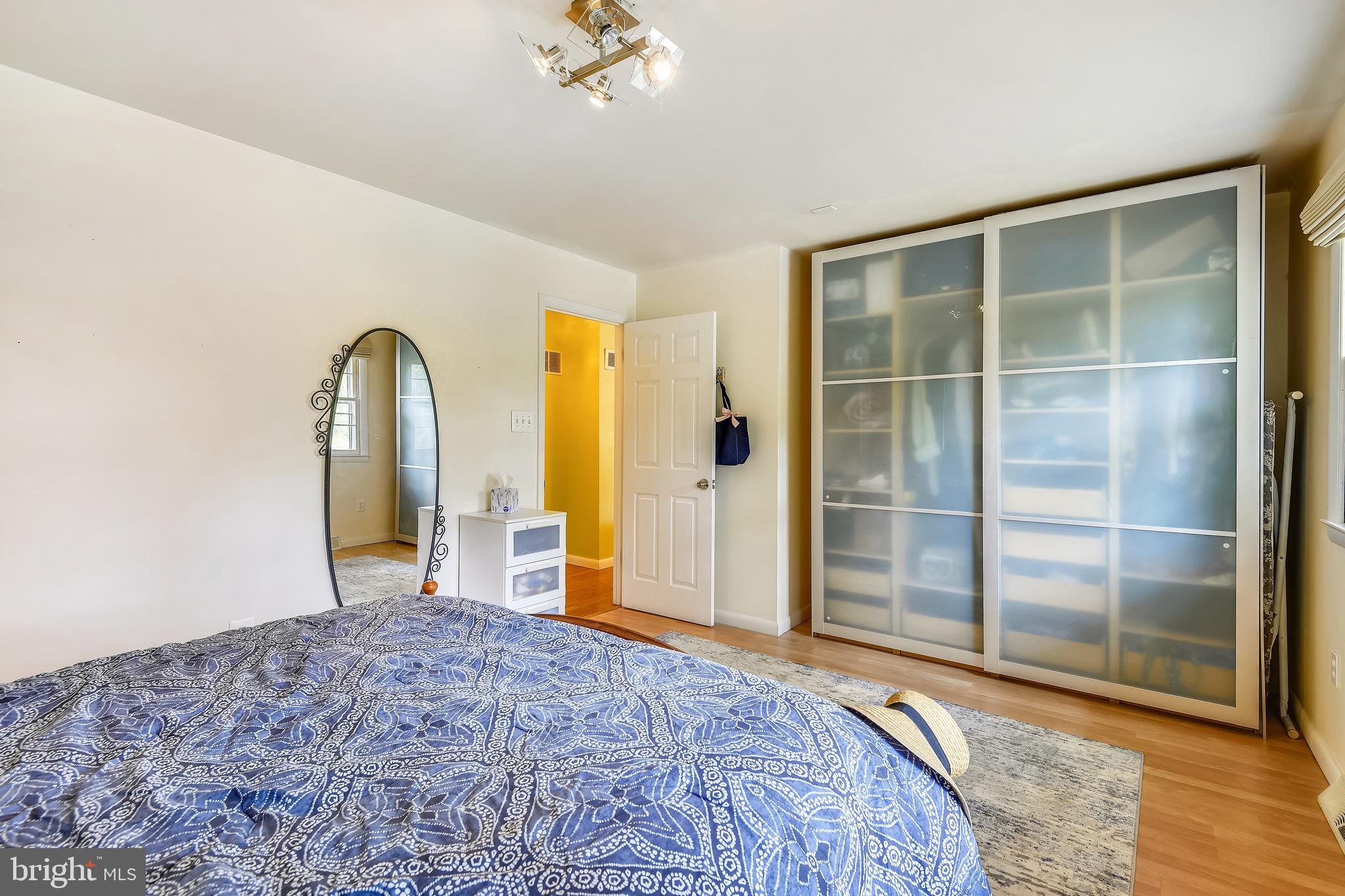 448 Ruth Road Arnold, MD 21012 - Photo 6 of 33 Primary bedroom