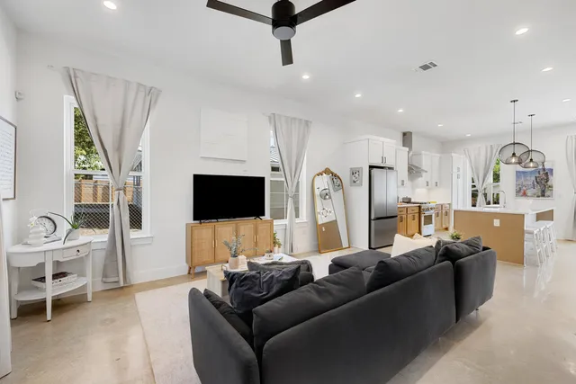 $799,000 | 5007 Lott Avenue, Unit 1, Austin, TX 78721