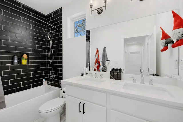 $799,000 | 5007 Lott Avenue, Unit 1, Austin, TX 78721