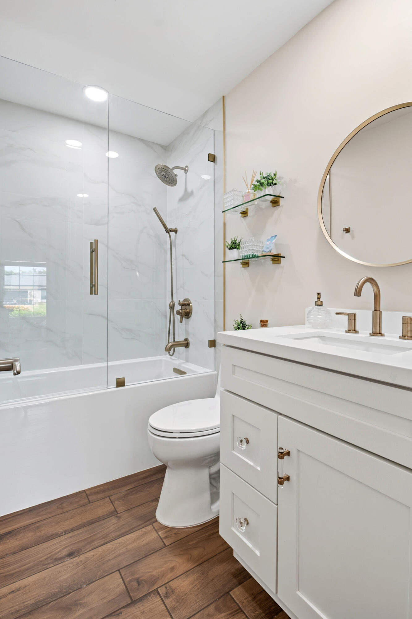 4886 Acorn Drive Boca Raton, FL 33487 - Photo 24 of 48 Second Bathroom