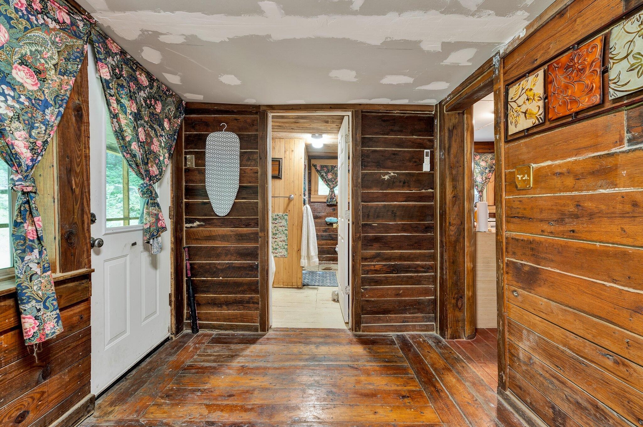 1312 Rafter Road Tellico Plains, TN 37385 - Photo 11 of 37 Gallery Image 11