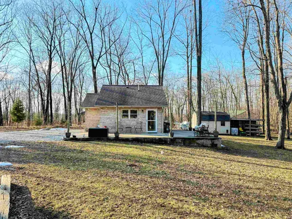 $229,000 | 2072 East 300 South, Washington, IN 47501