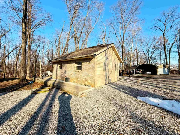 $229,000 | 2072 East 300 South, Washington, IN 47501