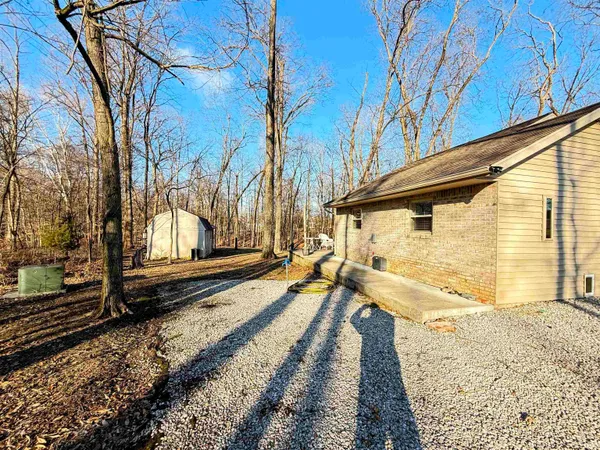 $229,000 | 2072 East 300 South, Washington, IN 47501